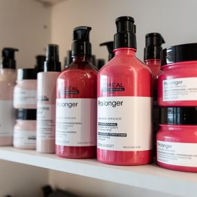 Bild von The Color Room Salon & Skin Center