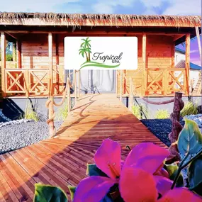 Bild von Tropical Spa: Love Room Hauts de France, Love Room avec spa et sauna, nuit en amoureux, week-end romantique, Nord