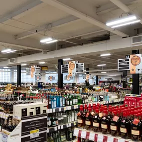 Bild von Binny's Beverage Depot - Downtown