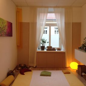 Bild von Shiatsu und QiGong Praxis Monika Brandauer TherapieCentral