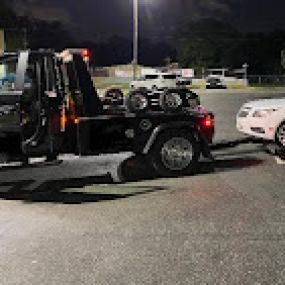 Bild von C & S Towing INC