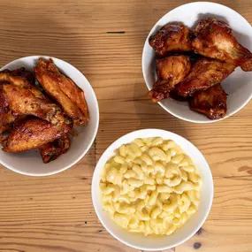 Wings! Mac N' Cheese!