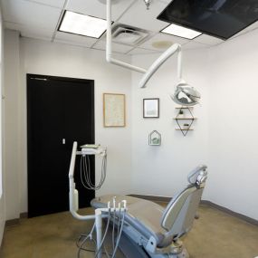 Restore Dental - Highlands Ranch Treatment room (2)