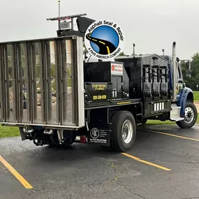 Asphalt Seal & Repair Work Truck