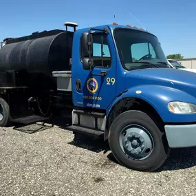 asphalt seal & repair truck