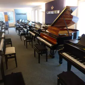 Ausstellung Flügel im Pianohaus Kemp in Bielefeld