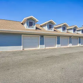 the building in which the apartment is located at Spring Creek Apartments