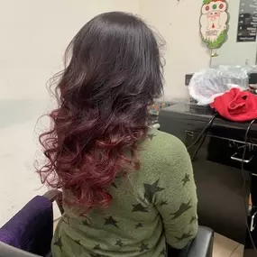 Maggie's Beauty Salon- cabello ombre