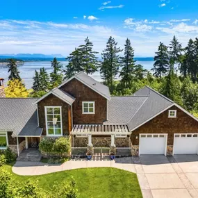 Realtor in Tacoma, WA | Tiffany Weil