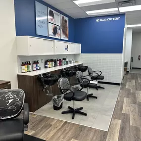 Bild von Hair Cuttery Color & Haircuts - Stuart