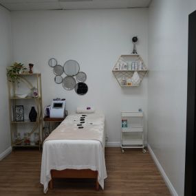 EK Beauty Clinic -  Eliminacion de verrugas