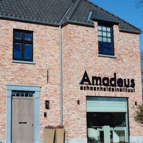 Bild von Schoonheidsinstituut Amadeus