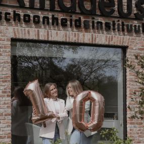 Bild von Schoonheidsinstituut Amadeus