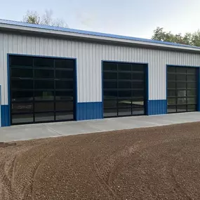 CHI Commercial Garage Door
Aluminum Full-View Family