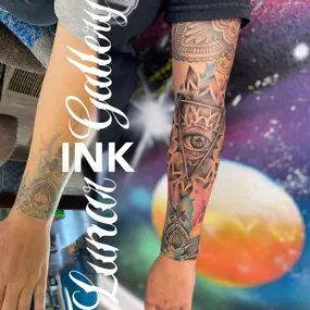 Bild von Lunar Ink Gallery Tattoo Shop & Piercing Studio