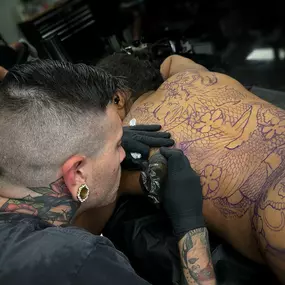 Bild von Lunar Ink Gallery Tattoo Shop & Piercing Studio