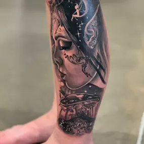 Bild von Lunar Ink Gallery Tattoo Shop & Piercing Studio