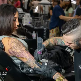 Bild von Lunar Ink Gallery Tattoo Shop & Piercing Studio