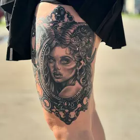 Bild von Lunar Ink Gallery Tattoo Shop & Piercing Studio