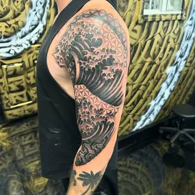 Bild von Lunar Ink Gallery Tattoo Shop & Piercing Studio