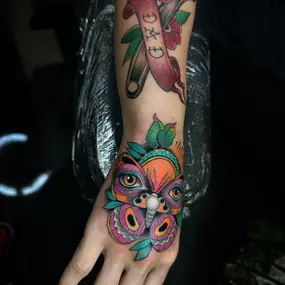 Bild von Lunar Ink Gallery Tattoo Shop & Piercing Studio
