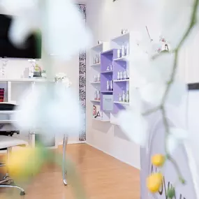 Bild von Kosmetikstudio Baden-Baden | AJOVIVE COSMETIC INSTITUTE by Agathe Jost