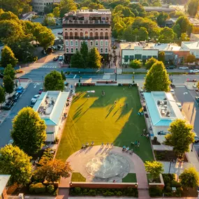 An abundance of shopping and dining destinations await in Downtown Alpharetta