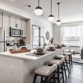 apartments with kitchen islands