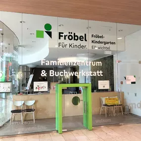 Fröbel-Buchwerkstatt Hamburg im ELBE Einkaufszentrum, © 2024 Fröbel e.V. Alle Rechte vorbehalten