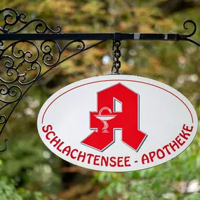 Aussenansicht der Schlachtensee-Apotheke