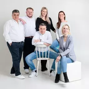 Teamfoto - AXA Versicherungsbüro Markus Schwetlick e.K. - Kfz Versicherung in  Gröbenzell