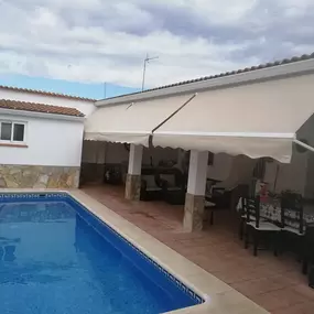 Toldo_enrollable_RUIGA_Badajoz_800x0.png