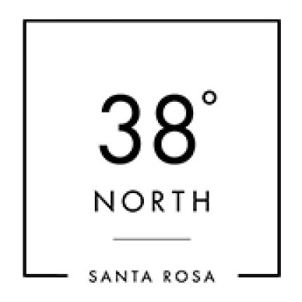 Logótipo de 38° NORTH