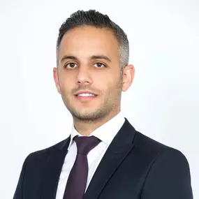 Edwin Essakhar is a co-founder and the lead trial counsel at Hillstone Accident and Injury Lawyers. His practice focuses on protecting the rights of individuals who have been injured