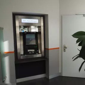 Geldautomat in der Geschäftsstelle Rotenburg