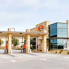 Exterior of the UFCU Kelly Lane Branch