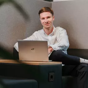 Bild von DEVK Versicherungen:  Hahn Versicherungs- und Finanzanlagenvermittlungs GmbH