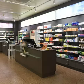 DROPA Apotheke Parfumerie Meilen