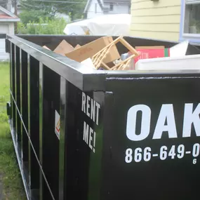 Bild von Oaks Dumpster Rental