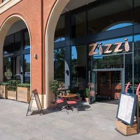 Zizzi Aylesbury, Exteriors, September 2019