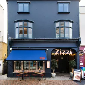 Zizzi Basingstoke, refreshed black frontage on London Street.