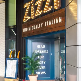 Zizzi Bankside, stylish riverside entrance