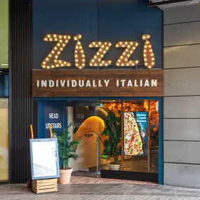 Zizzi Bankside, stylish riverside entrance