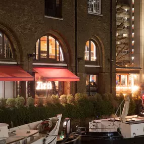 Zizzi - St Katharine's Docks