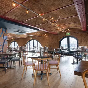 Zizzi - St Katharine's Docks