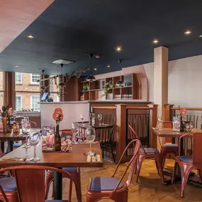 Zizzi Kingston, Inside Seating