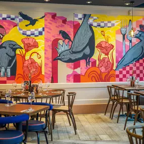 Zizzi Tower Hill, Artwork