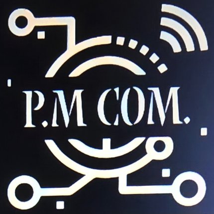 Logo de P.M Com.