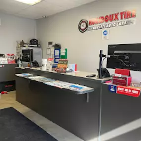 Rubidoux Tire and Brake - Mechanic services