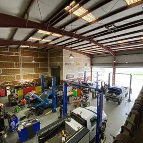 Ponci's Diesel Center